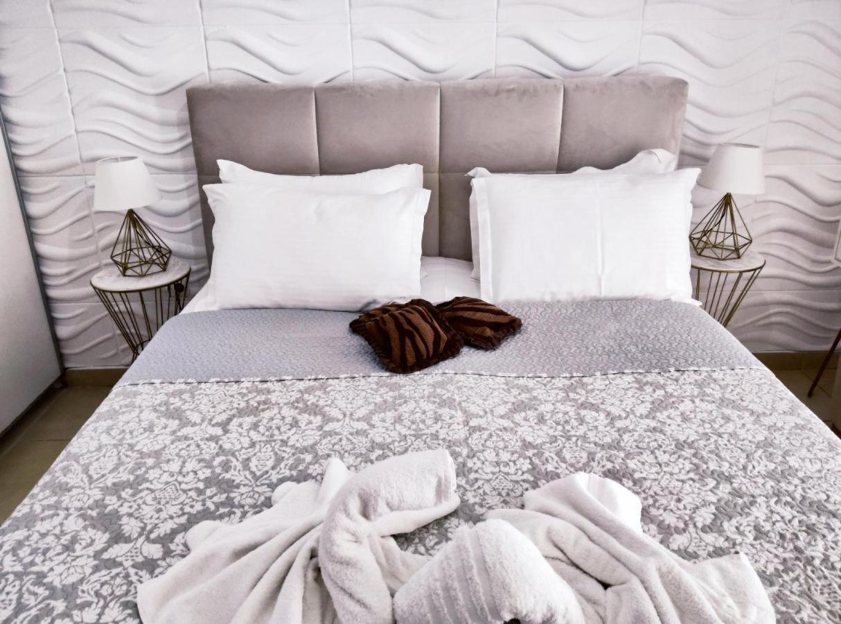 Boutique Lux Apartments Kavala Bagian luar foto